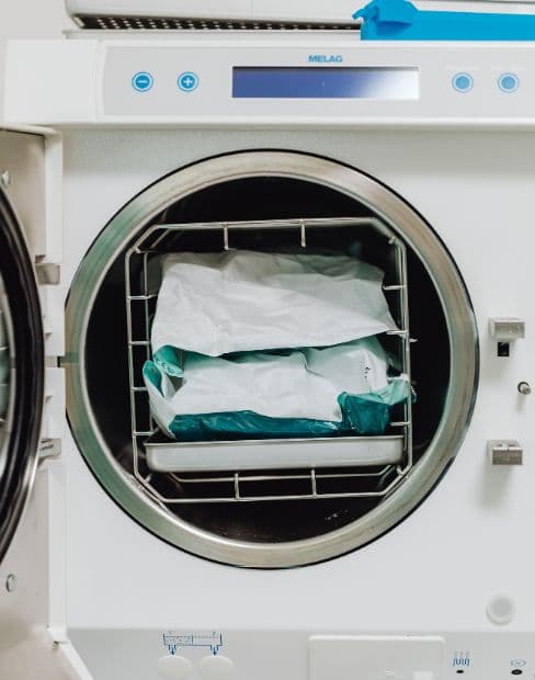 Commercial laundry machine
